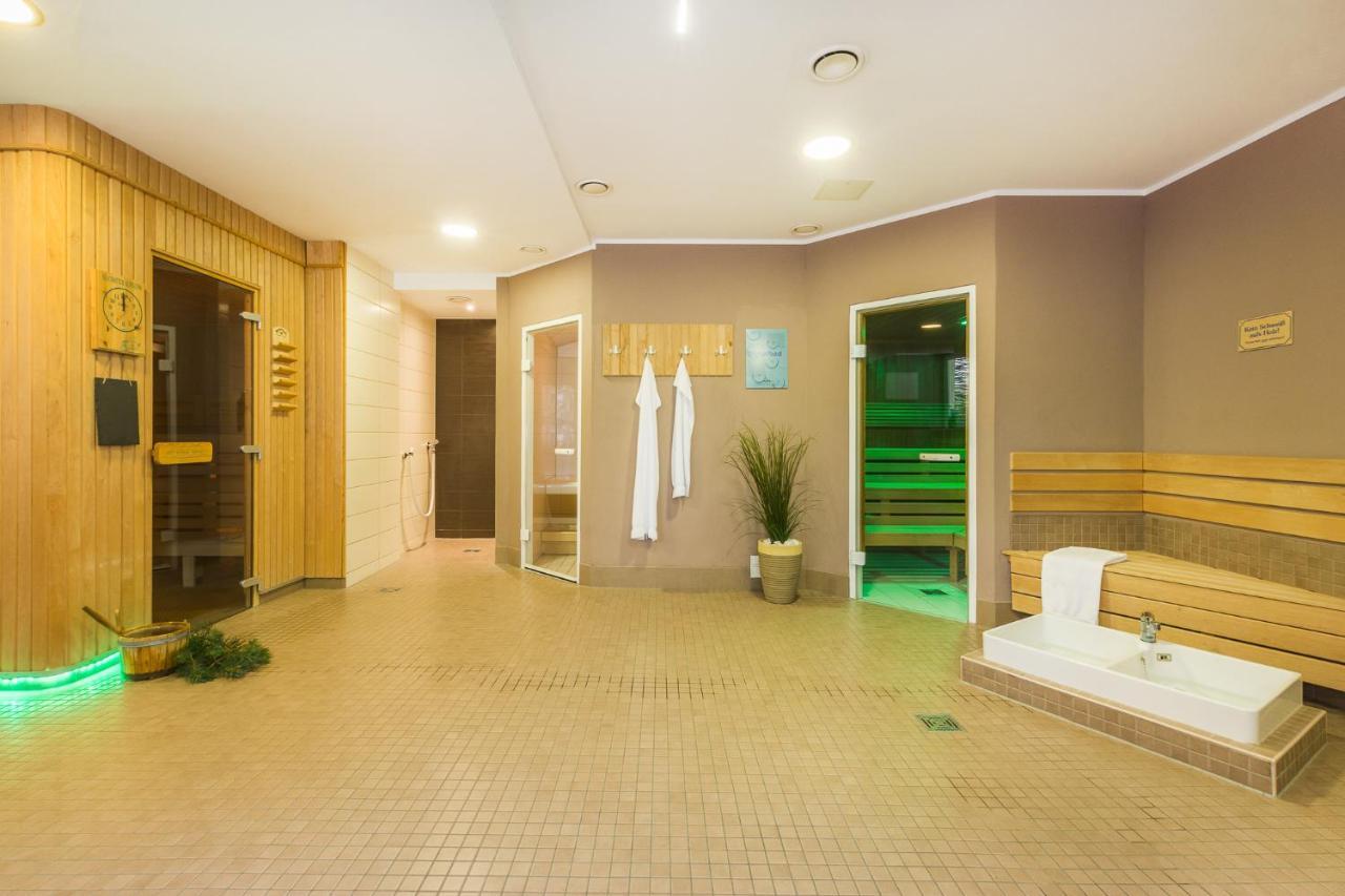 Familienhotel Villa Sano バーベ エクステリア 写真